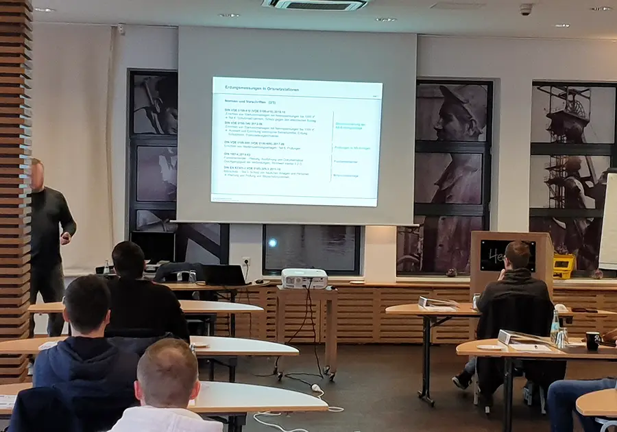 inhouse-seminar-bild Kalibrierung von elektrischen Größen